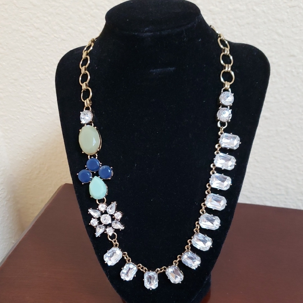 Elegant Statement Necklace